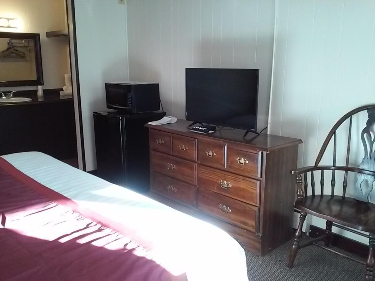 Hillsdale Holiday House Motel מראה חיצוני תמונה