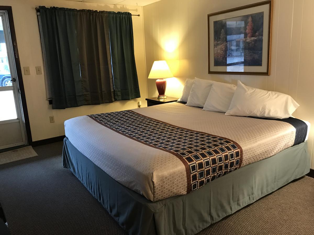 Hillsdale Holiday House Motel מראה חיצוני תמונה
